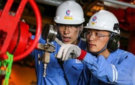 CNOOC crew