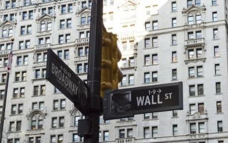 The Oil Stocks Wall Street Recommends