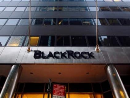 Blackrock: Investors Cannot ‘’Run Away’’ From Oil Industry Blackrock: Investors Cannot ‘’Run Away’’ From Oil Industry